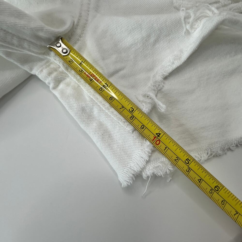 Free People Maggie Mid Rise Distressed Jean Shorts Optic White Women 27 NWT - Picture 5 of 9